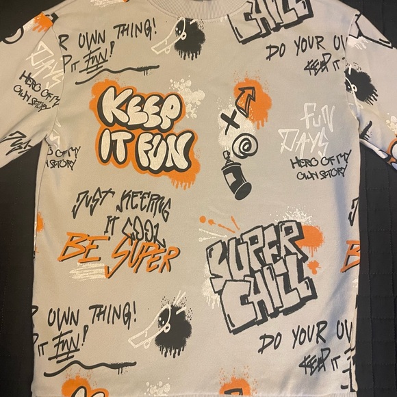 Bundle of 2 boy H&M sweatshirts - Picture 2 of 6